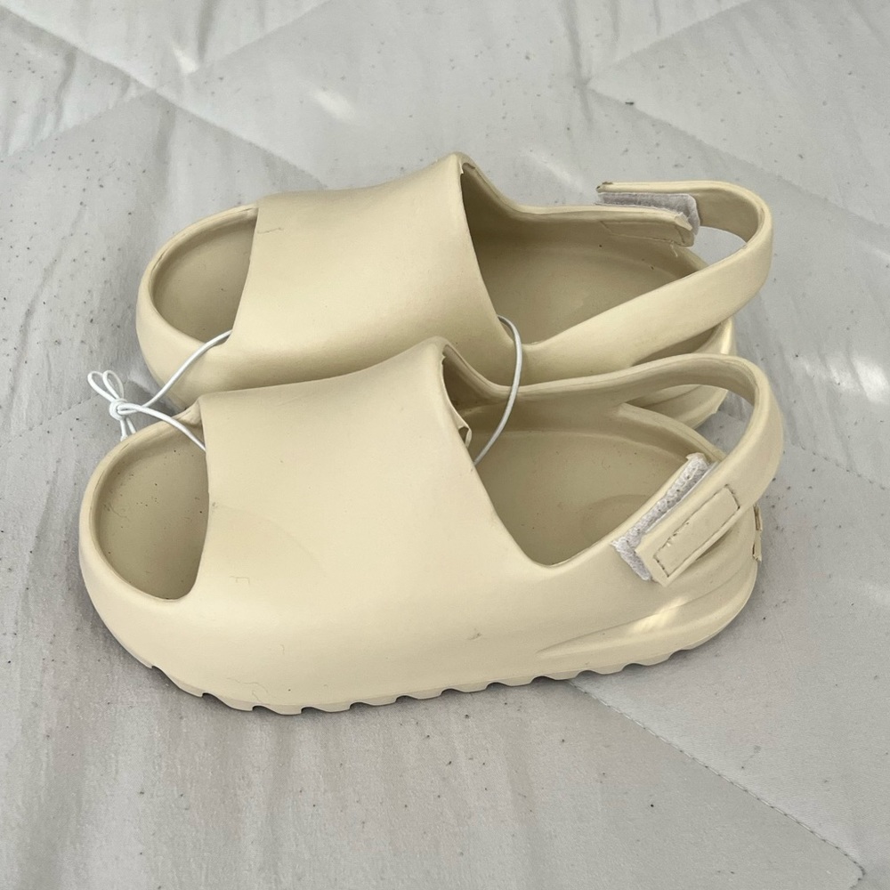 Foam Sandals Slides with Velcro Strap 🦴